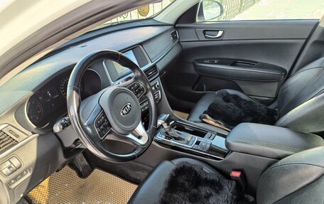 KIA Optima IV, 2018 год, 2 000 000 рублей, 11 фотография