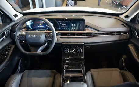 CheryExeed LX, 2025 год, 3 590 000 рублей, 9 фотография