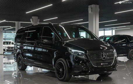 Mercedes-Benz V-Класс, 2024 год, 13 300 000 рублей, 2 фотография