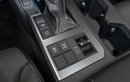 Toyota Land Cruiser Prado, 2024 год, 12 100 000 рублей, 24 фотография