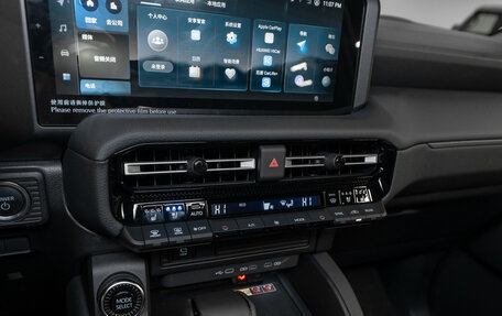 Toyota Land Cruiser Prado, 2024 год, 12 100 000 рублей, 20 фотография