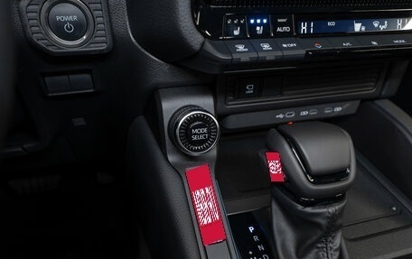 Toyota Land Cruiser Prado, 2024 год, 12 100 000 рублей, 23 фотография