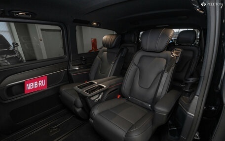 Mercedes-Benz V-Класс, 2024 год, 13 300 000 рублей, 12 фотография