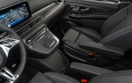 Mercedes-Benz V-Класс, 2024 год, 13 300 000 рублей, 20 фотография