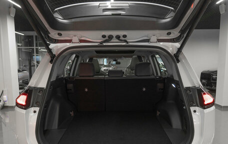 Toyota RAV4, 2025 год, 5 000 000 рублей, 24 фотография