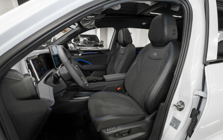 Volkswagen Tiguan, 2025 год, 4 915 000 рублей, 9 фотография