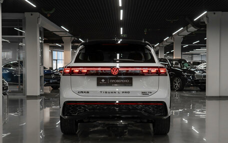 Volkswagen Tiguan, 2025 год, 4 915 000 рублей, 6 фотография