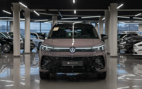 Volkswagen Tiguan, 2025 год, 4 930 000 рублей, 3 фотография