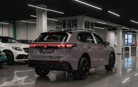 Volkswagen Tiguan, 2025 год, 4 930 000 рублей, 4 фотография