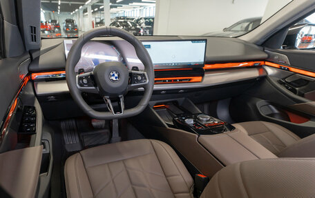 BMW 5 серия, 2025 год, 8 520 000 рублей, 7 фотография