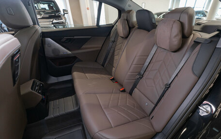 BMW 5 серия, 2025 год, 8 520 000 рублей, 13 фотография