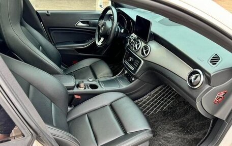 Mercedes-Benz CLA, 2018 год, 1 630 000 рублей, 13 фотография