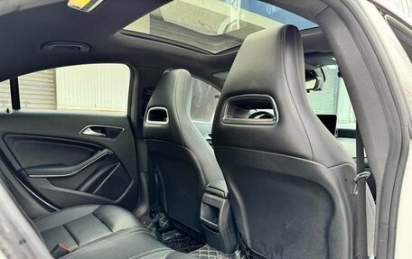 Mercedes-Benz CLA, 2018 год, 1 630 000 рублей, 14 фотография