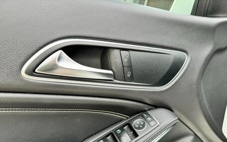 Mercedes-Benz CLA, 2018 год, 1 630 000 рублей, 20 фотография