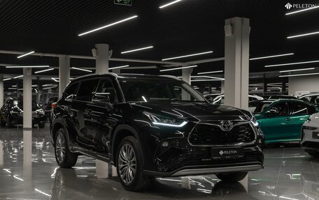 Toyota Highlander, 2025 год, 5 600 000 рублей, 2 фотография