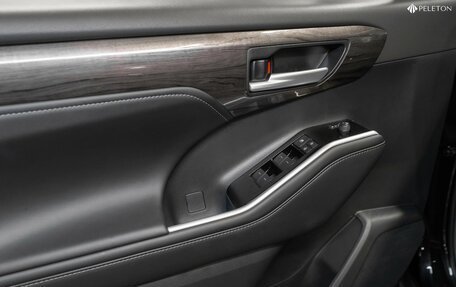 Toyota Highlander, 2025 год, 5 600 000 рублей, 17 фотография