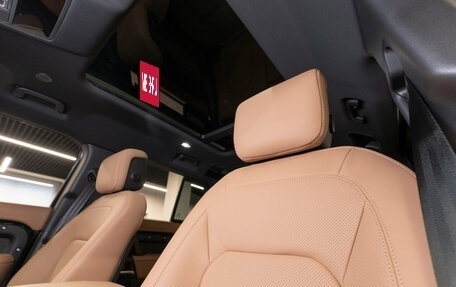 Land Rover Defender II, 2025 год, 16 500 000 рублей, 10 фотография