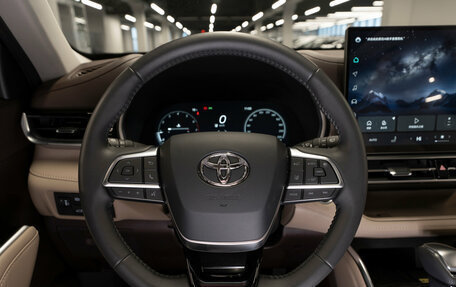 Toyota Highlander, 2025 год, 5 700 000 рублей, 11 фотография