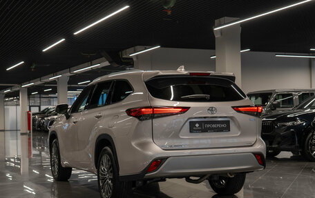 Toyota Highlander, 2025 год, 5 700 000 рублей, 4 фотография