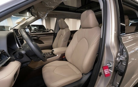 Toyota Highlander, 2025 год, 5 700 000 рублей, 9 фотография