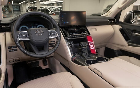 Toyota Land Cruiser, 2025 год, 15 725 000 рублей, 7 фотография