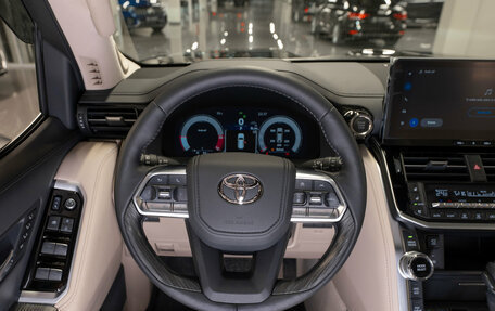 Toyota Land Cruiser, 2025 год, 15 725 000 рублей, 11 фотография