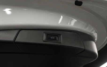 Toyota RAV4, 2025 год, 4 125 000 рублей, 24 фотография