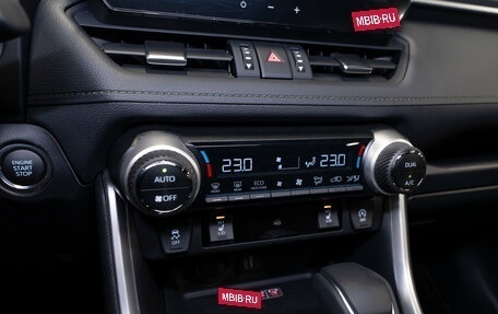 Toyota RAV4, 2025 год, 4 125 000 рублей, 19 фотография