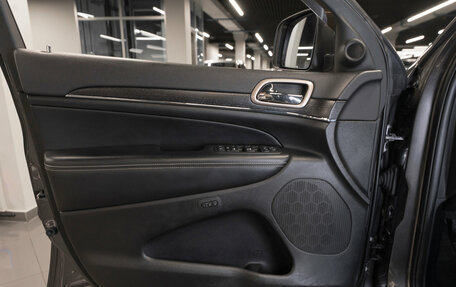 Jeep Grand Cherokee, 2014 год, 2 440 000 рублей, 21 фотография