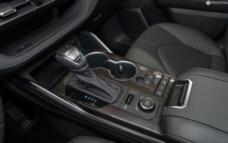 Toyota Highlander, 2025 год, 5 530 000 рублей, 16 фотография