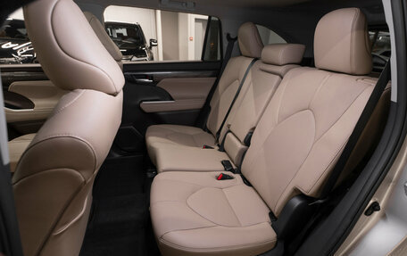 Toyota Highlander, 2025 год, 5 850 000 рублей, 14 фотография