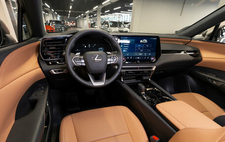 Lexus RX IV рестайлинг, 2025 год, 7 800 000 рублей, 7 фотография