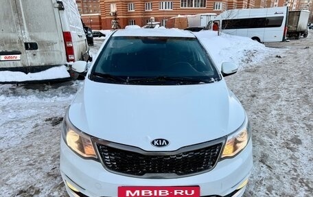 KIA Rio III рестайлинг, 2015 год, 985 000 рублей, 2 фотография