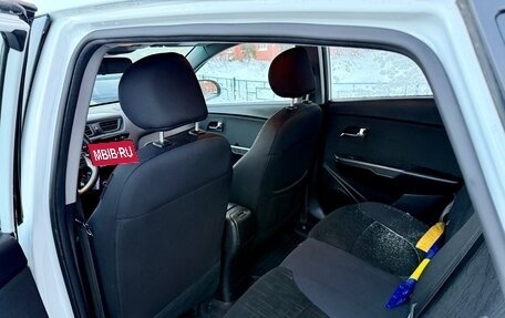 KIA Rio III рестайлинг, 2015 год, 985 000 рублей, 15 фотография