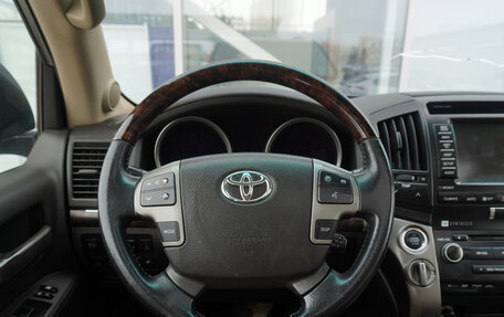 Toyota Land Cruiser 200, 2010 год, 2 540 000 рублей, 12 фотография