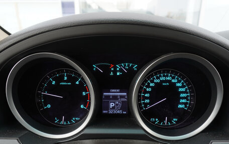 Toyota Land Cruiser 200, 2010 год, 2 540 000 рублей, 13 фотография