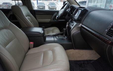 Toyota Land Cruiser 200, 2010 год, 2 540 000 рублей, 23 фотография