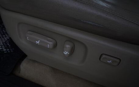 Toyota Land Cruiser 200, 2010 год, 2 540 000 рублей, 20 фотография