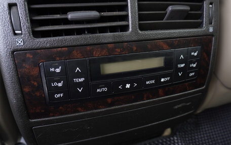 Toyota Land Cruiser 200, 2010 год, 2 540 000 рублей, 26 фотография