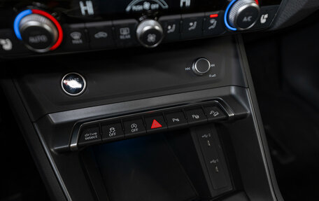 Audi Q3, 2025 год, 4 990 000 рублей, 24 фотография