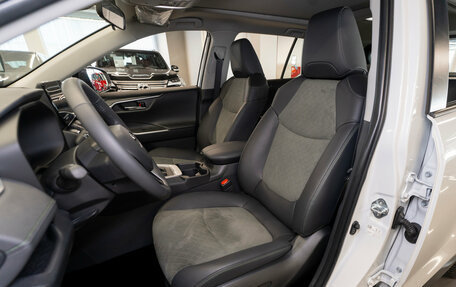 Toyota RAV4, 2025 год, 4 150 000 рублей, 9 фотография