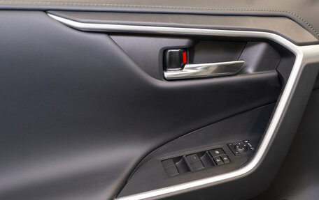 Toyota RAV4, 2025 год, 4 150 000 рублей, 15 фотография