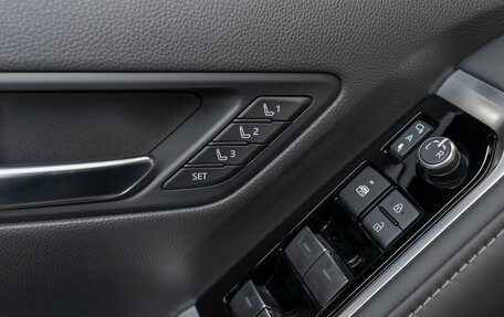 Toyota Land Cruiser, 2025 год, 14 500 000 рублей, 20 фотография