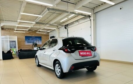 Toyota Yaris, 2020 год, 1 179 000 рублей, 4 фотография