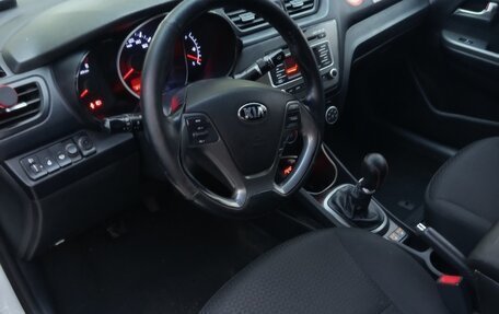 KIA Rio III рестайлинг, 2017 год, 600 000 рублей, 6 фотография