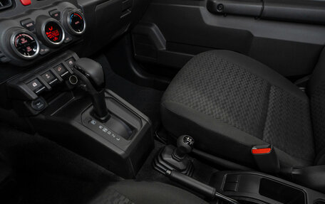 Suzuki Jimny, 2025 год, 3 730 000 рублей, 13 фотография