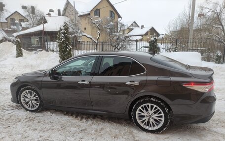 Toyota Camry, 2019 год, 2 850 000 рублей, 9 фотография