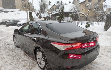 Toyota Camry, 2019 год, 2 850 000 рублей, 8 фотография