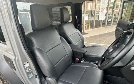 Suzuki Jimny, 2022 год, 2 040 000 рублей, 8 фотография