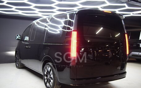 Hyundai Staria, 2025 год, 9 990 000 рублей, 7 фотография